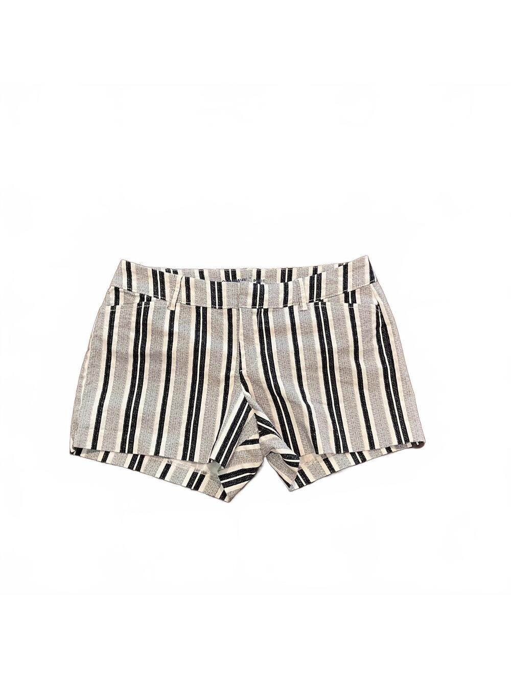 Old Navy Pixie Mid-Rise Boho Chic 2010's Coastal Striped Cotton Blend Shorts 4